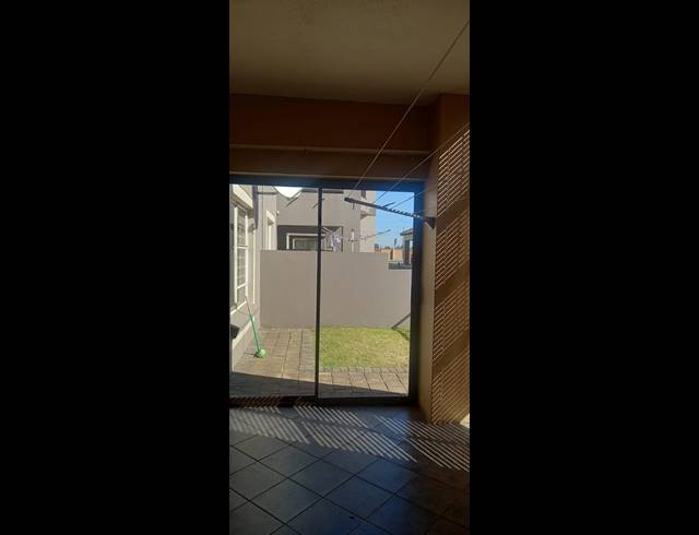 2 BEDROOM TOWNHOUSE FOR SALE IN VAN DYK PARK